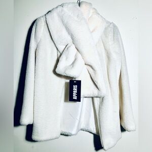 Elegant White Faux Fur Women's Jacket w/ matching scarf